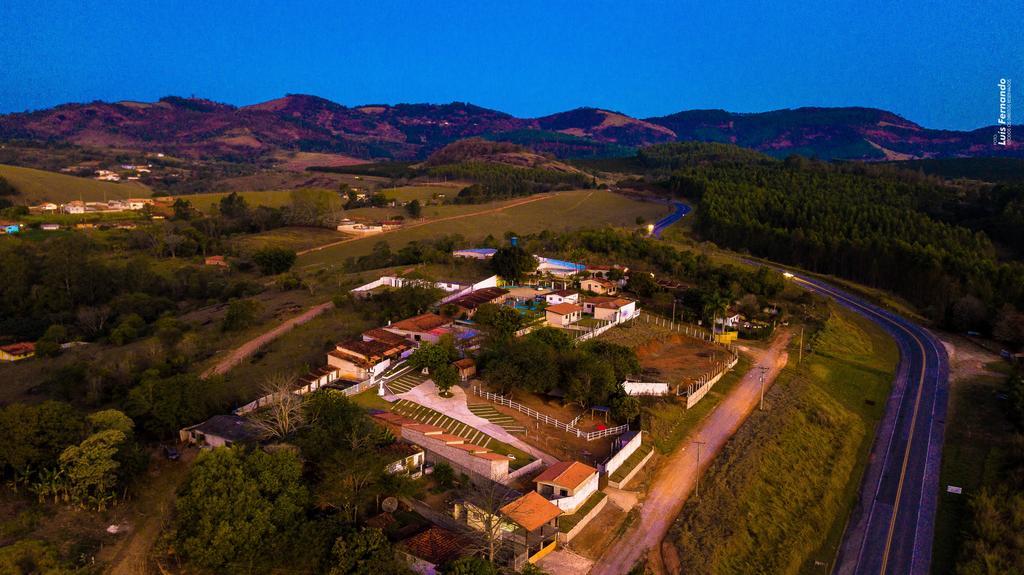 Pousada Luz Da Lua Lindóia Exteriör bild